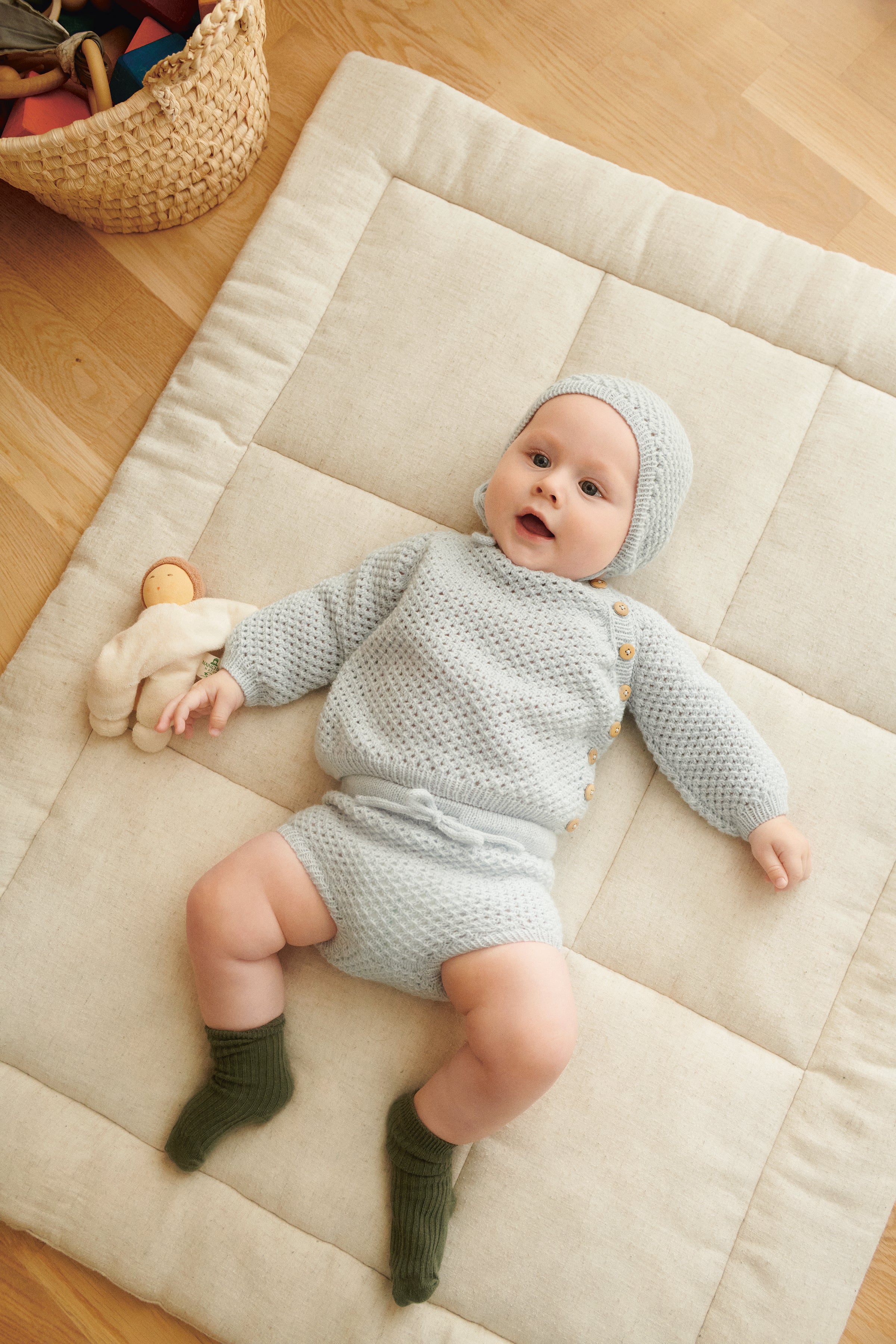 Casaco, calças e gorro de bebé April