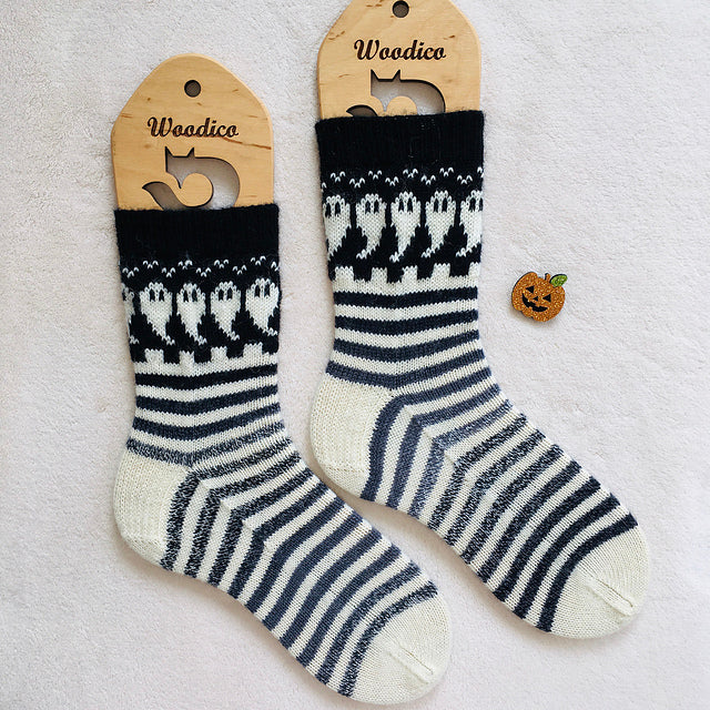 Kit Socktober - Haunted Socks