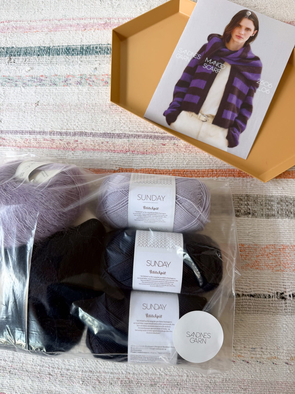 Kit Mango Scarf 