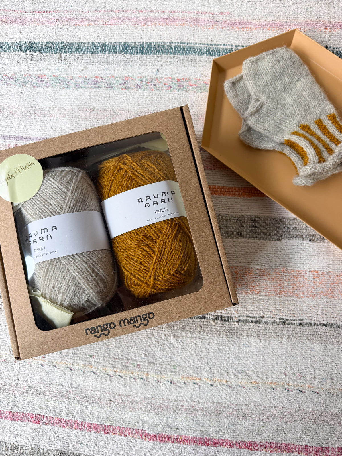Coragem Mittens Kit