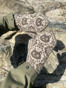 Kit Kitten Catch Mittens B