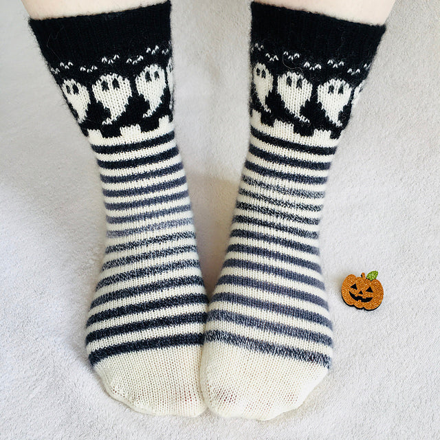 Kit Socktober - Haunted Socks